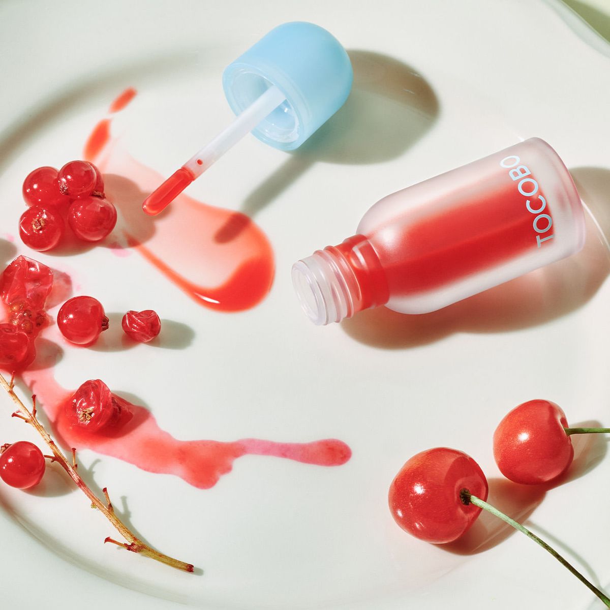 TOCOBO Juicy Berry Plumping Lip Oil