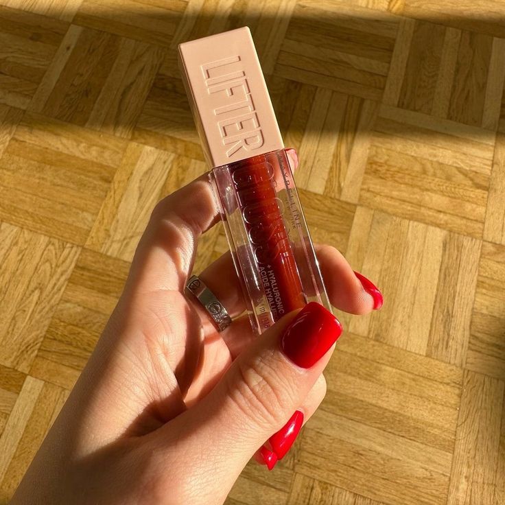 Maybelline Lifter Shine Hydrating Lip Gloss
